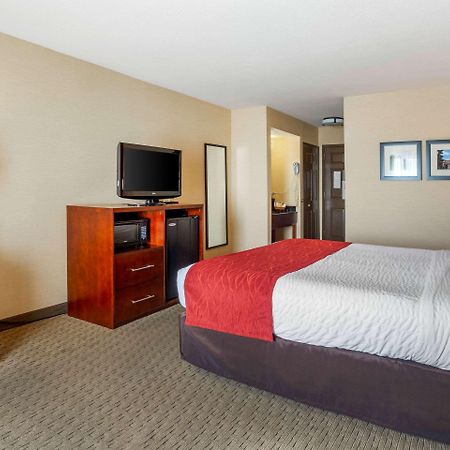 Comfort Inn Редуд Сити Екстериор снимка