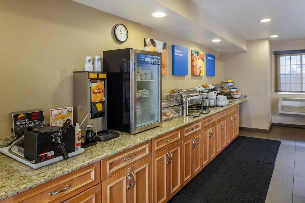 Comfort Inn Редуд Сити Екстериор снимка