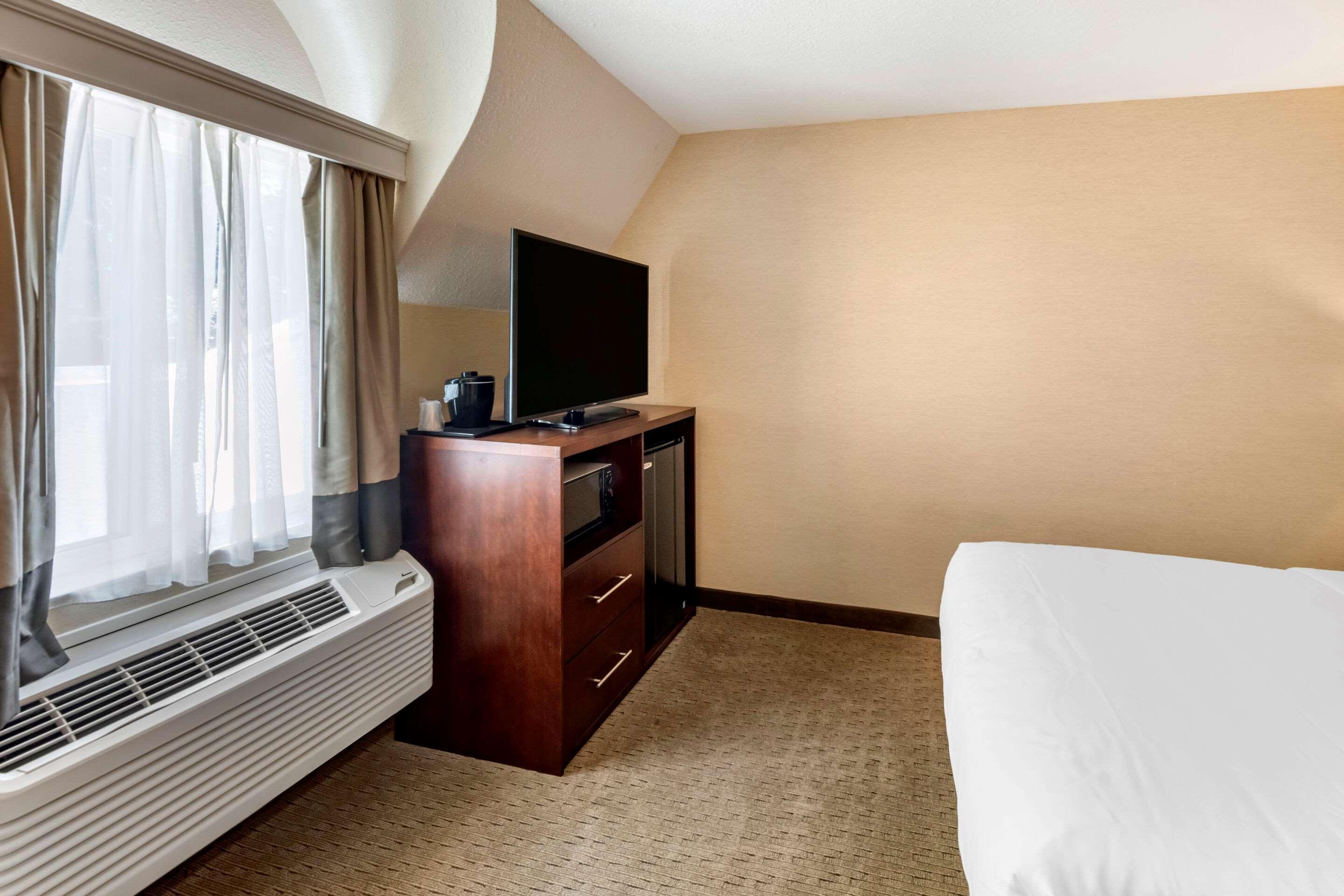 Comfort Inn Редуд Сити Екстериор снимка