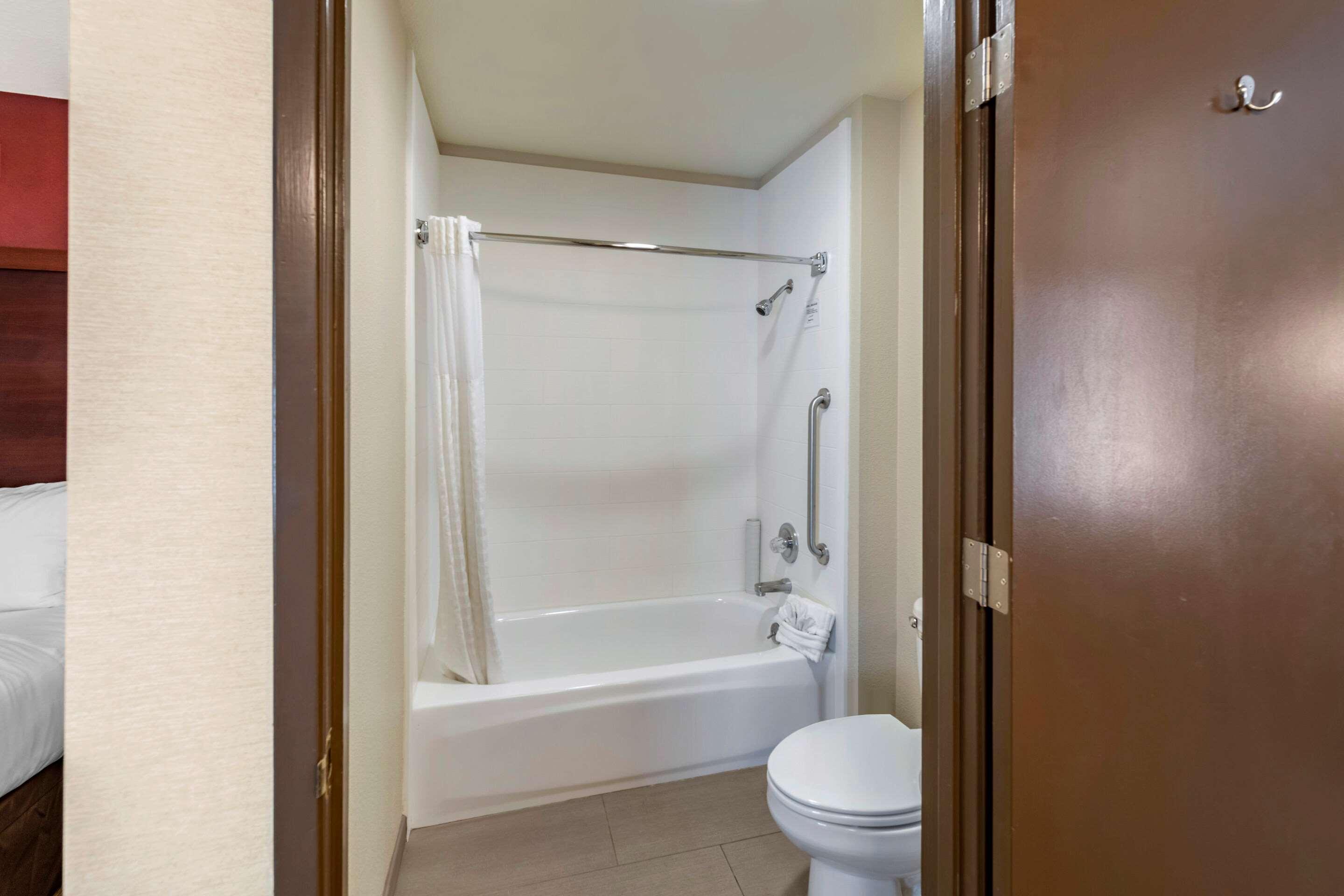 Comfort Inn Редуд Сити Екстериор снимка