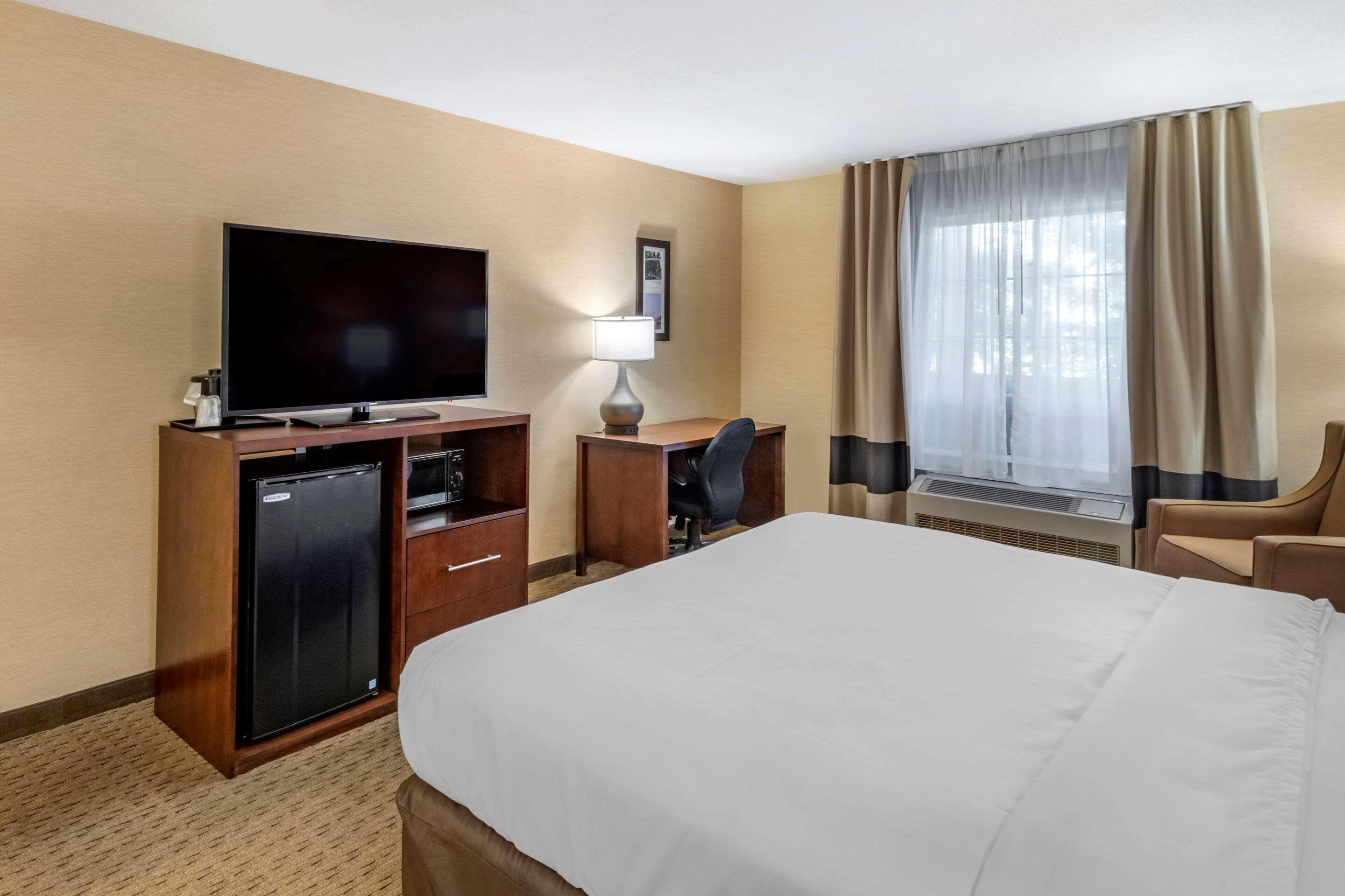 Comfort Inn Редуд Сити Екстериор снимка